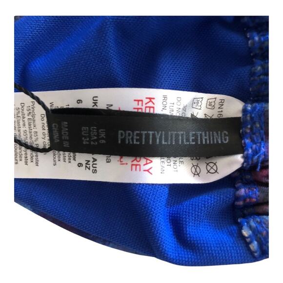 Pretty Little Things NWT Blue Acid Wash Contrast Tie Triangle Bikini Top Size 2 - Picture 6 of 13